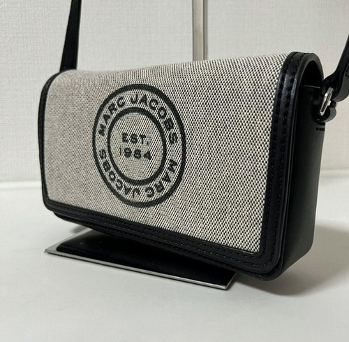 Marc jacobs est 1984 - est., the