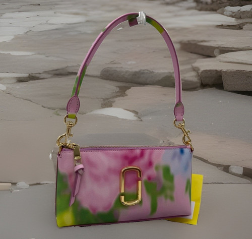 Auth nwt marc - auth, the