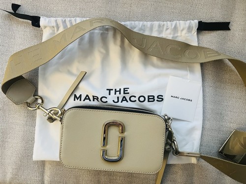Nwot marc jacobs snapshot - marc,