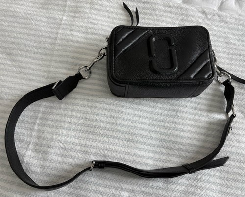 Nwot marc jacobs snapshot - marc,