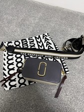 Marc Jacobs - The Snapshot